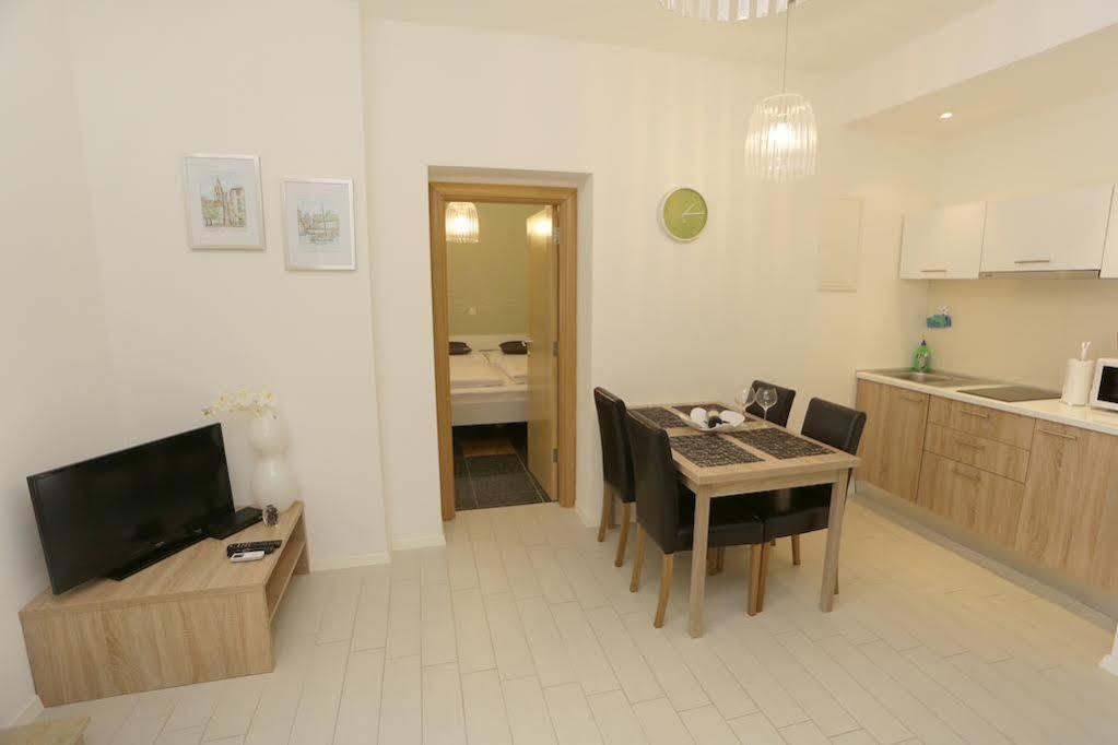 Zadar Street Apartments And Room מראה חיצוני תמונה